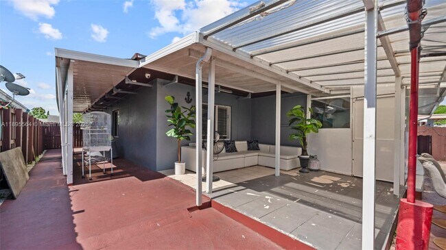 Building Photo - 3109 NW 64th St