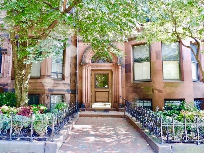 Building Photo - 280 Commonwealth Ave