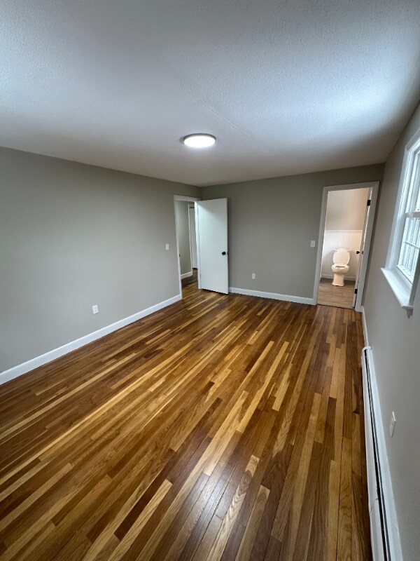 Building Photo - 285 Pinewood Dr
