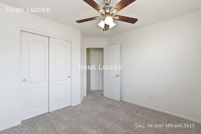 Building Photo - 1035 S Cheshire Ln