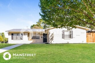 Building Photo - 926 Wateka Way