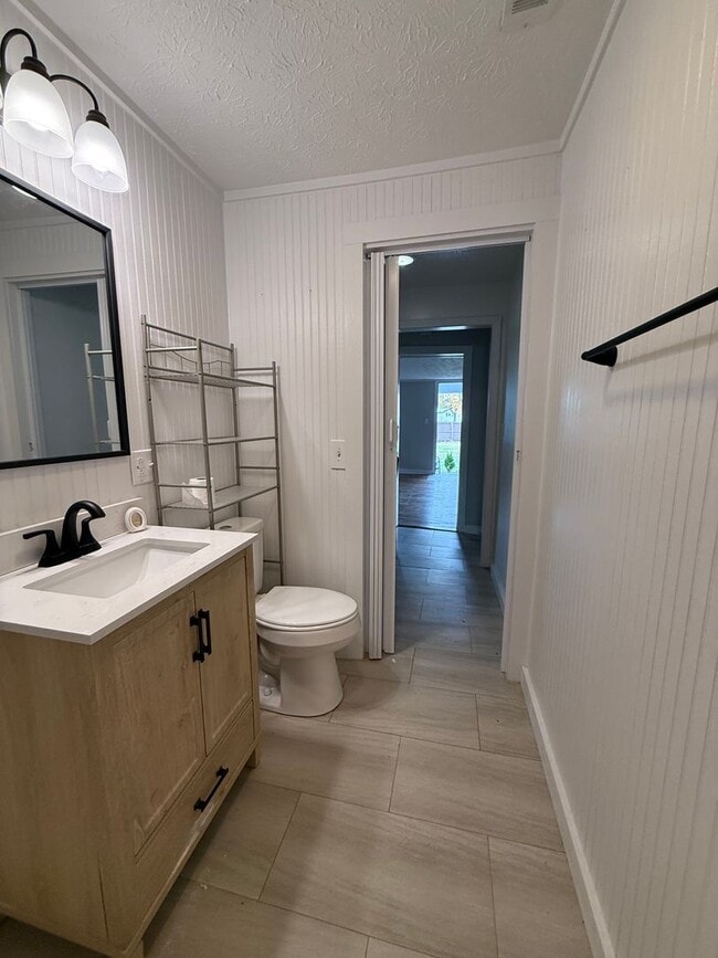 Building Photo - House in Grand Rivers