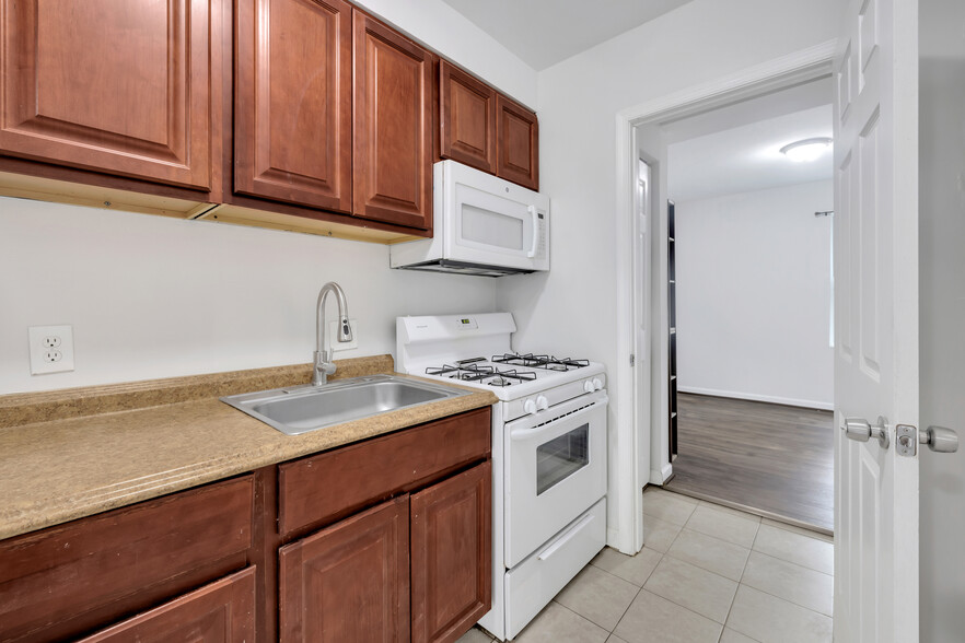 Building Photo - 1247 Meigs Pl NE