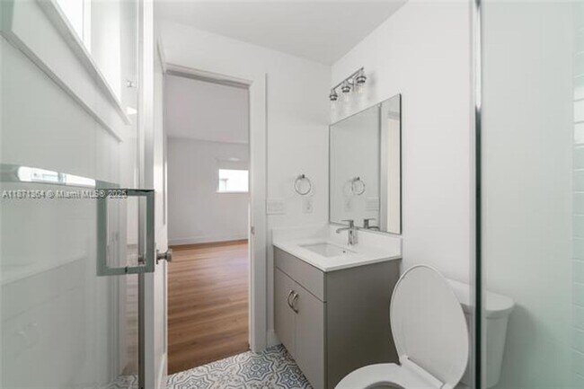 Building Photo - 3160 S Le Jeune Rd