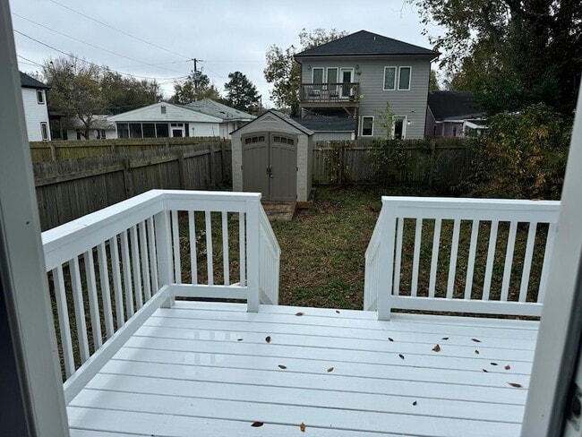 Building Photo - 1218 Pender St