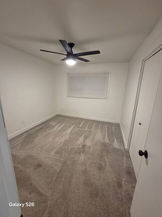 Building Photo - 4030 N Granite Reef Rd