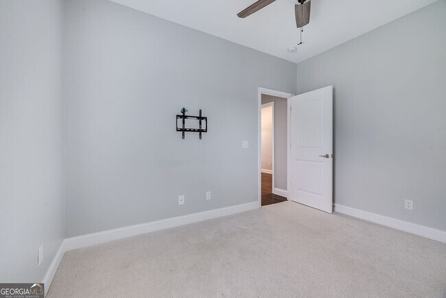 Building Photo - 37 Scarlet Maple Ln