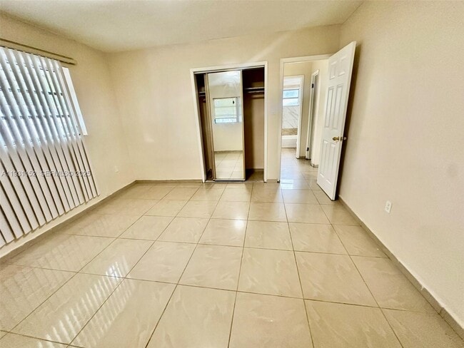 Building Photo - 6154 Flagler St