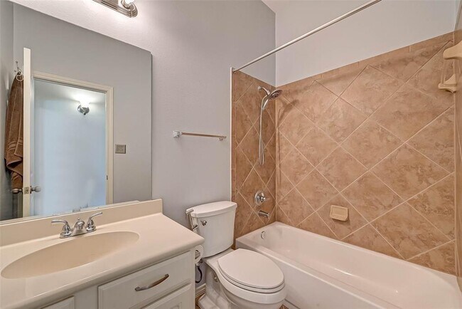 Building Photo - 26243 Crystal Cove Ln