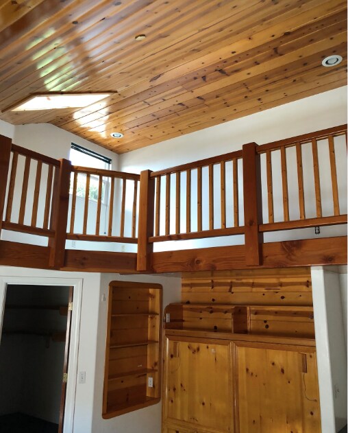 Building Photo - 6579 Del Playa Dr