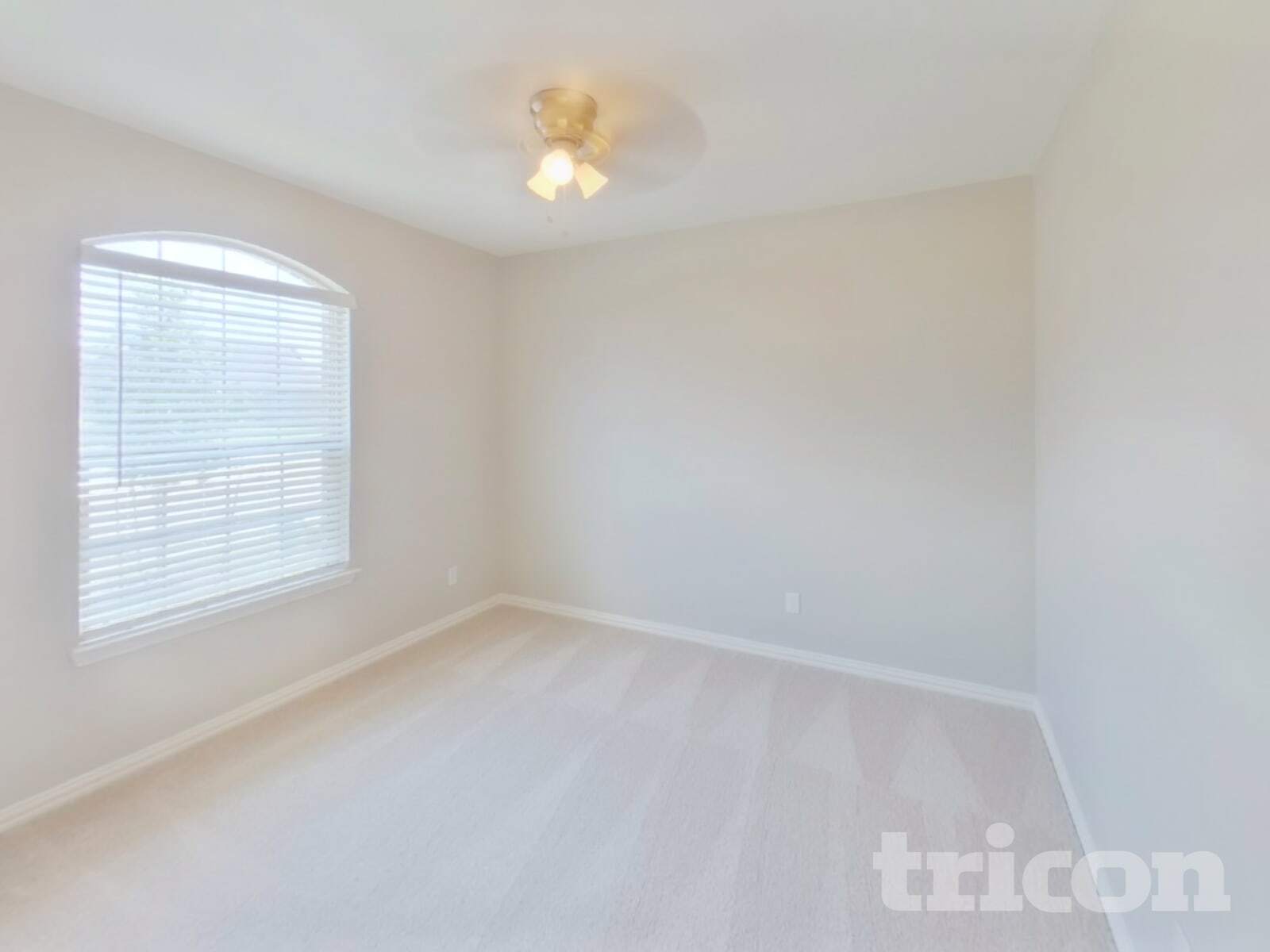 Building Photo - 231 Jenkinson Dr