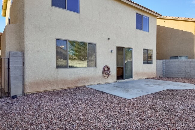 Building Photo - 9222 Cazador St