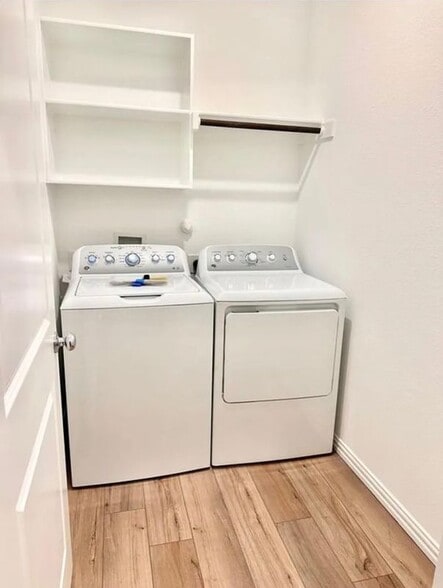 Building Photo - 1000 Chip St