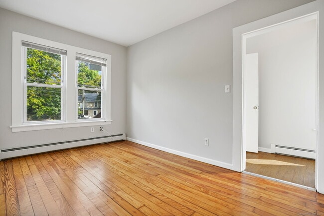 Building Photo - 102 Wooster St