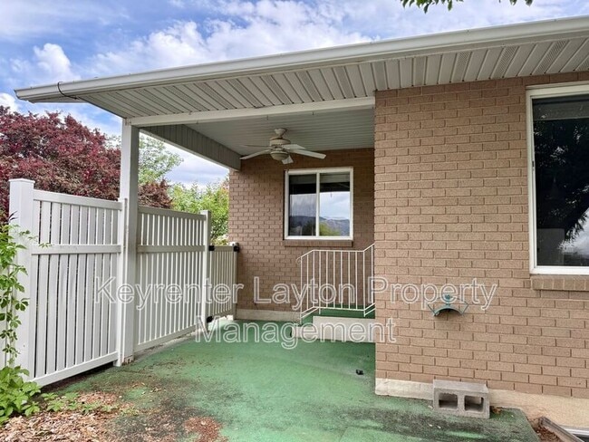 Building Photo - 1070 E 5600 S