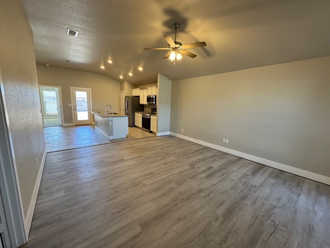 Building Photo - 1116 Rustler Ave