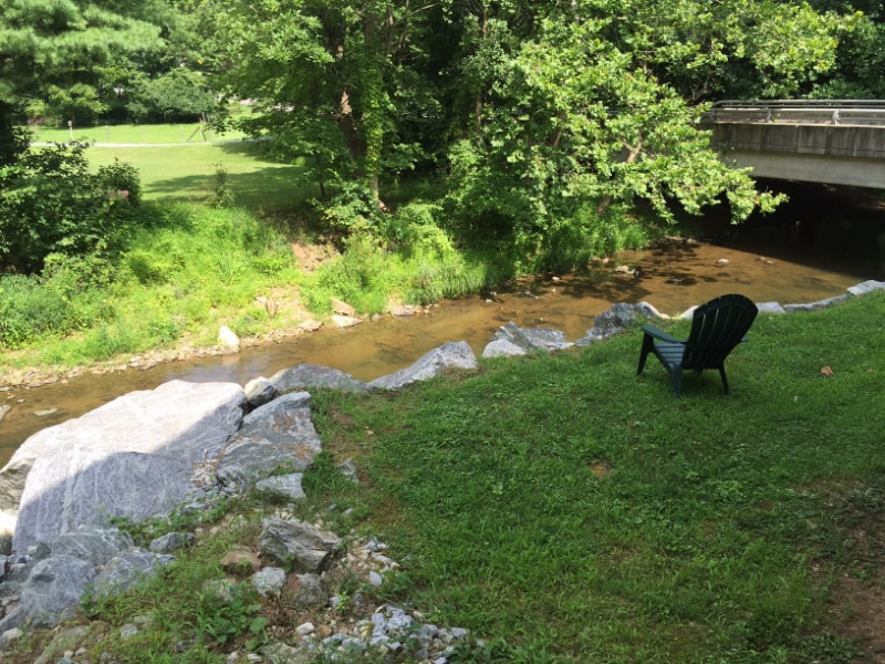 Building Photo - 1081 Creek Rd