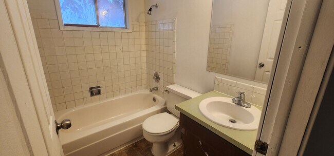 Building Photo - Welcoming 3 Bed, 1 Bath Home in Spokane