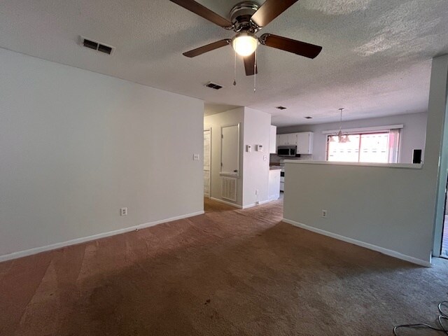 Building Photo - 3576 Torbay Dr
