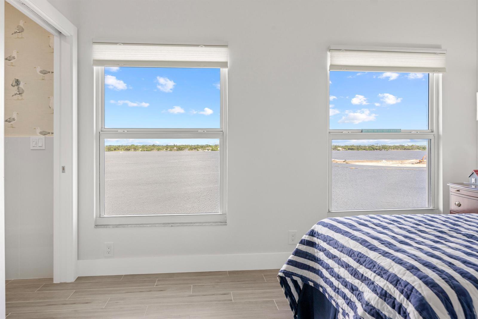 Building Photo - 3230 S Ocean Blvd