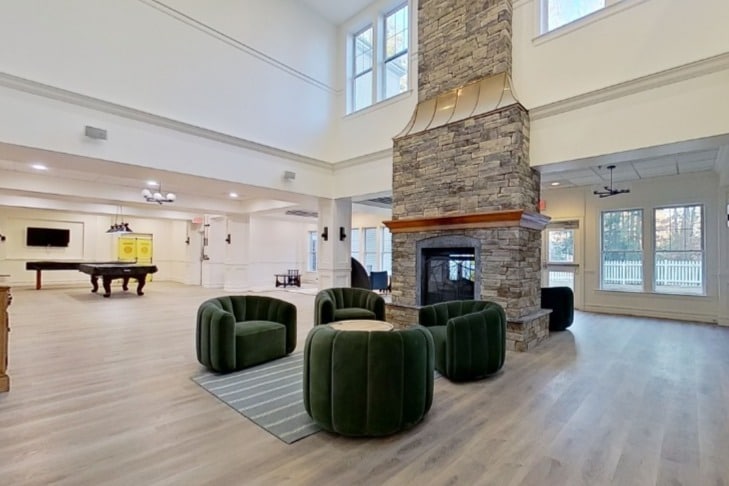 Building Photo - The Meridian