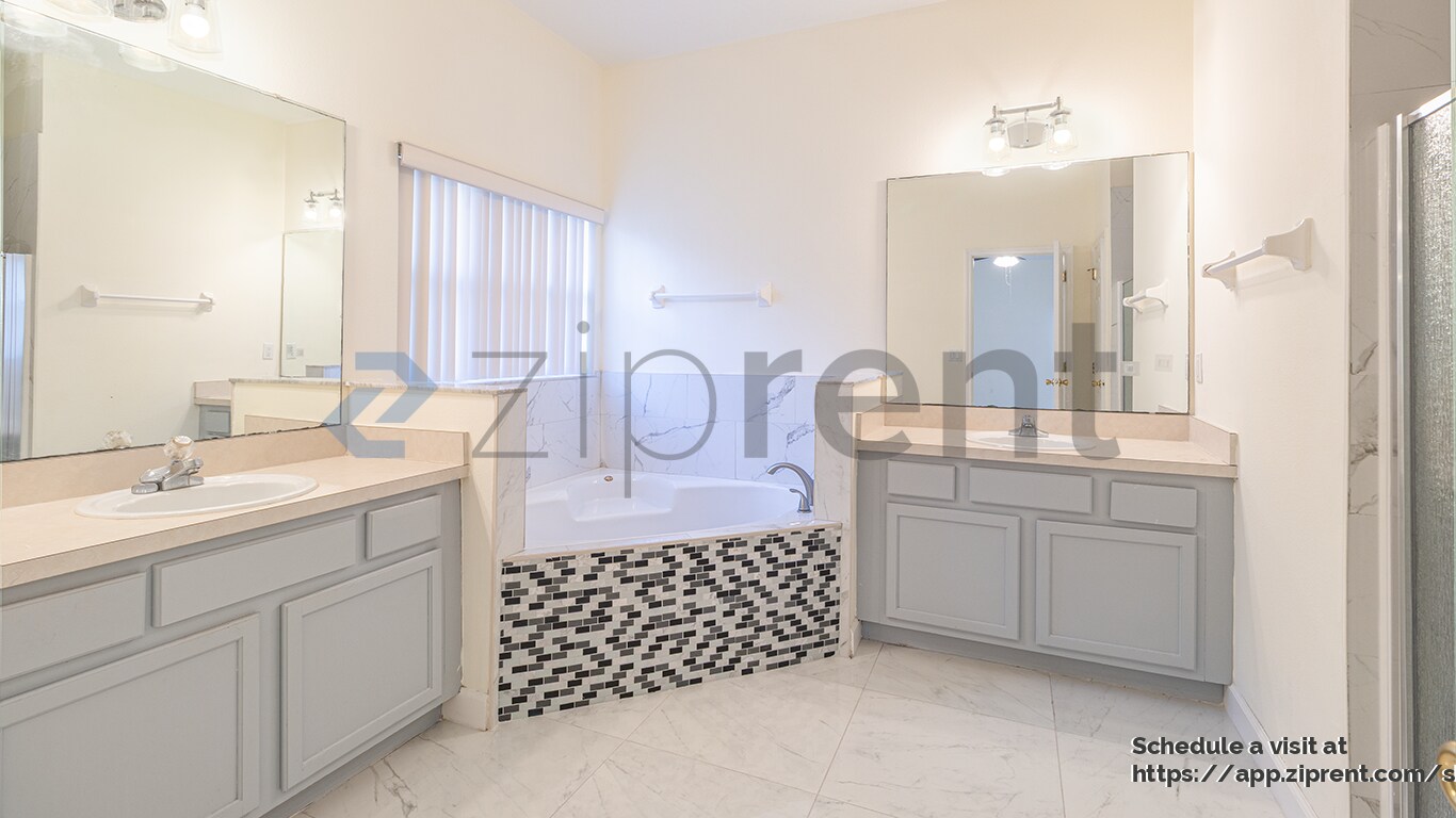 Building Photo - 2732 Wingfield Pl