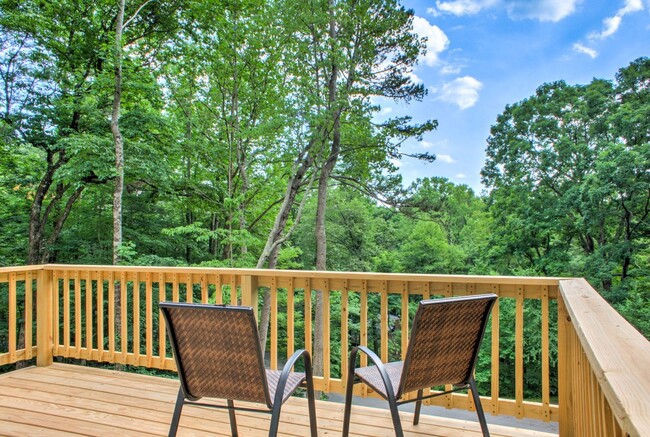 Building Photo - Charming 1BR House in Asheville