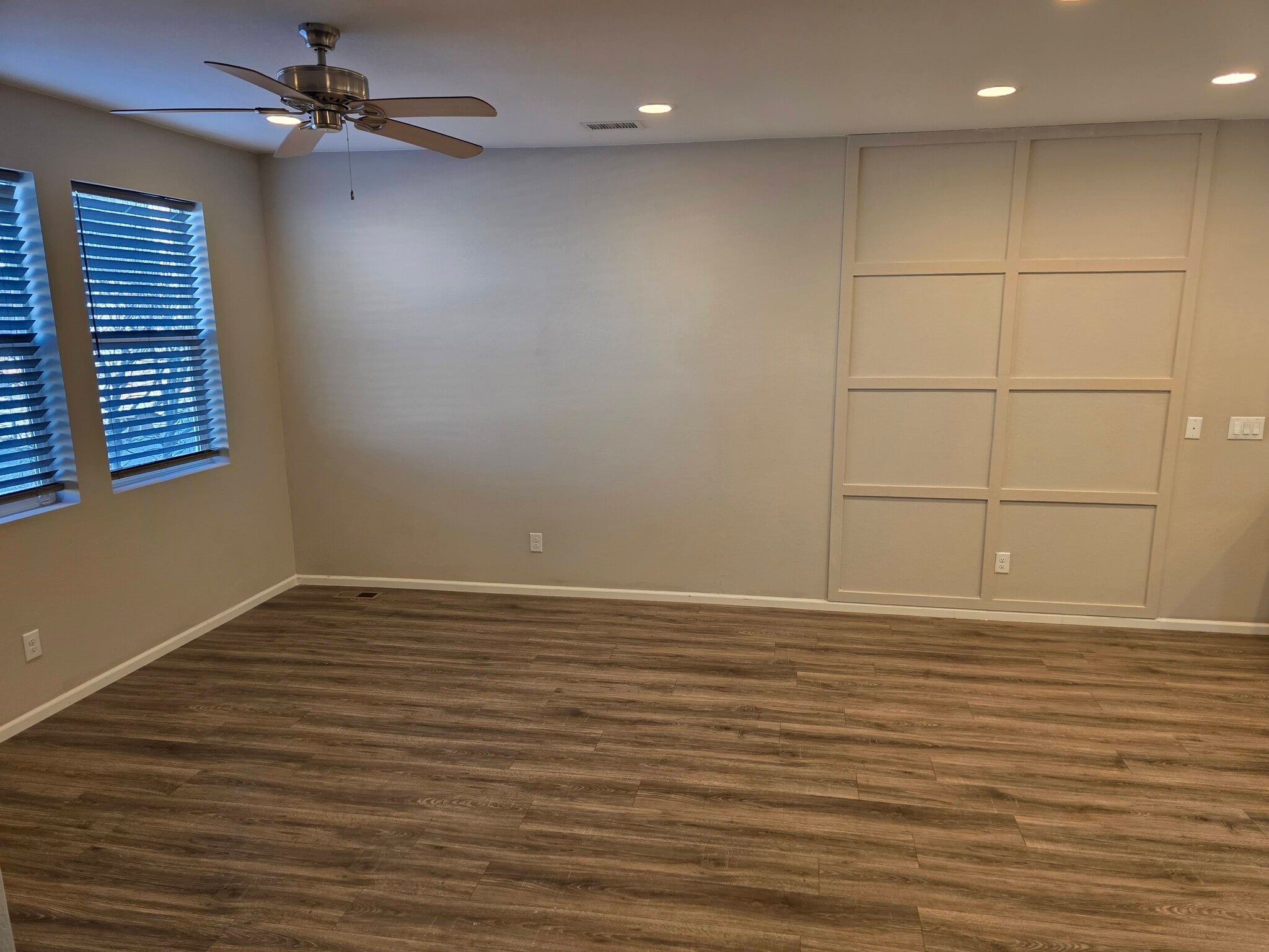 Living area - 16078 E Elk Dr