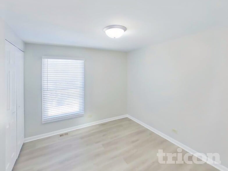 Building Photo - 155 Ramblewood Ln