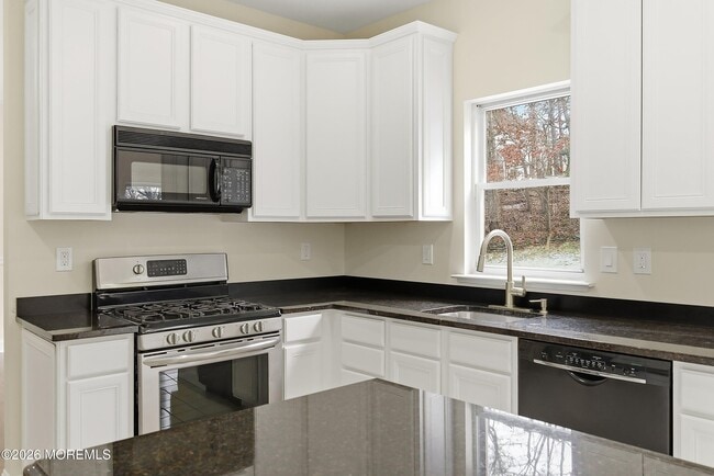 Building Photo - 1217 Wilkinson Dr