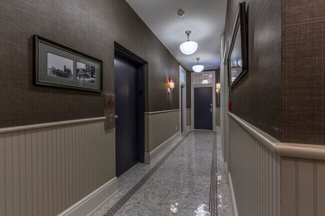 Building Photo - 227 W Fayette St