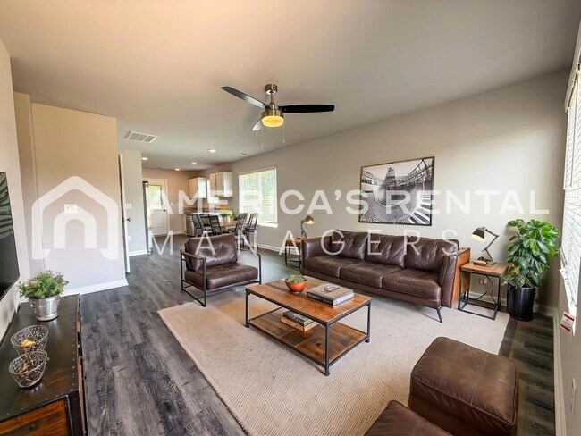 Building Photo - 651 Antler Wy