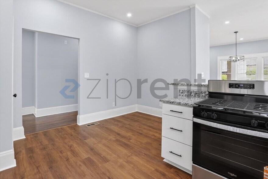 Building Photo - 1656 Ware Ave