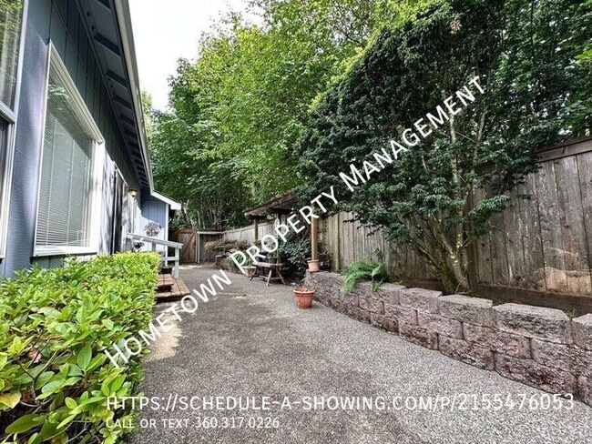Building Photo - 4745 Brillshire Ln SE
