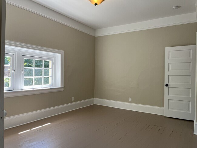 Building Photo - CPO2416