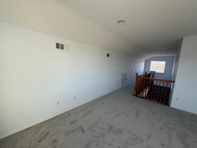 Building Photo - 5 Bedrooms 3 Baths! Resort Living at The Lakes Community in Menifee!
