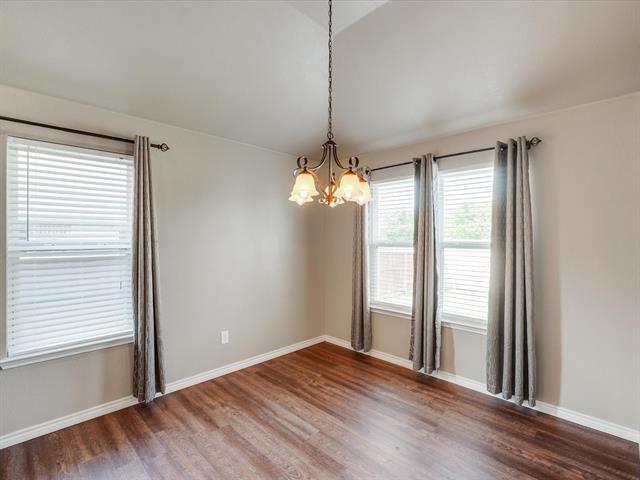 Building Photo - 5015 Spruce St