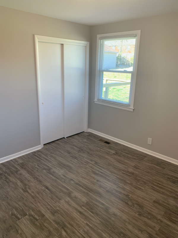 Building Photo - 317 Bonnaridge Dr