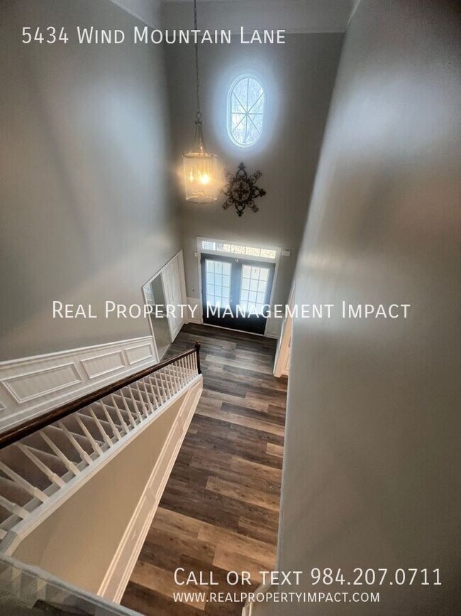 Building Photo - 5434 Wind Mountain Ln