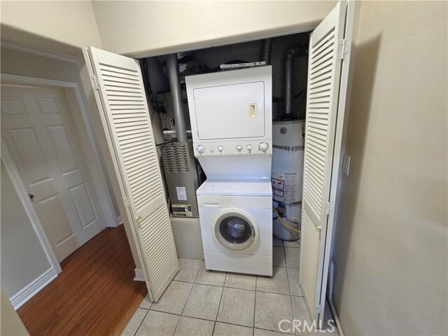 Building Photo - 251 N Kenmore Ave