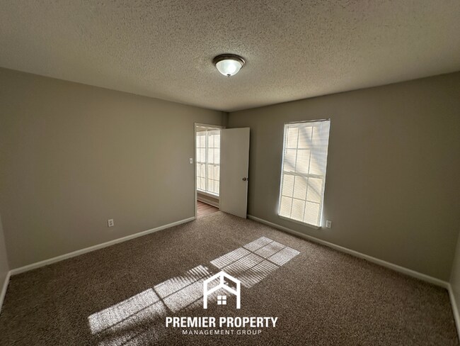 Building Photo - 6577 Beaverlodge Dr