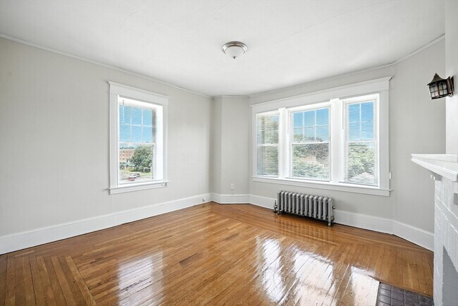Building Photo - 91 Sumner Ave