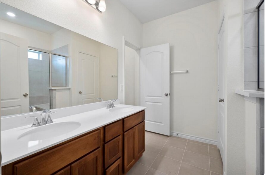 Building Photo - 8720 Rock Hibiscus Dr