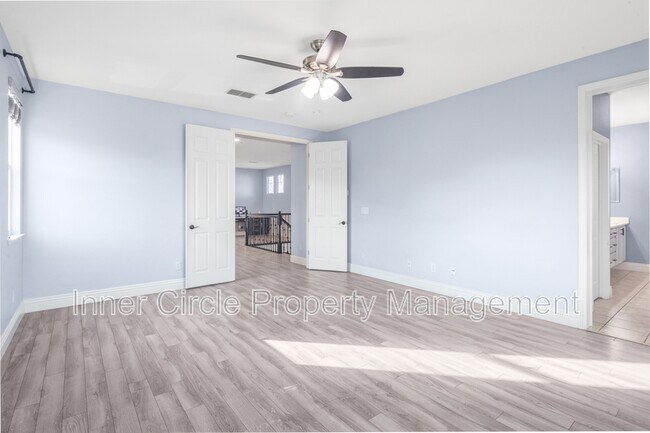 Building Photo - 812 Shasta Daisy Dr