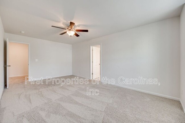 Building Photo - 642 Altamonte Dr