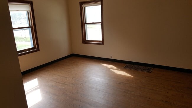 Building Photo - 430 N Ashland Ave