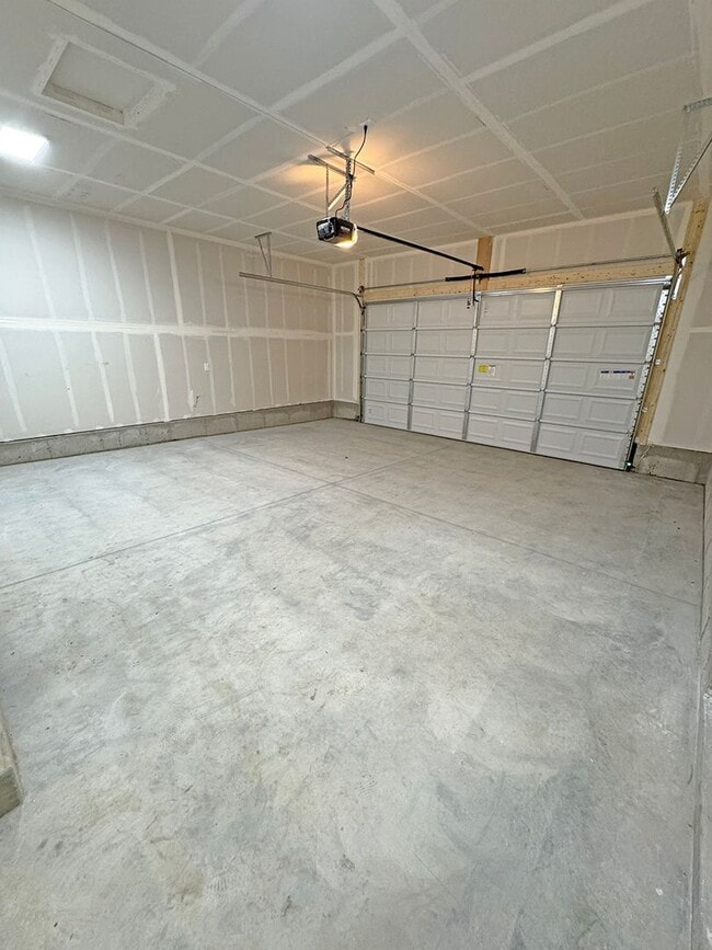 Building Photo - New Construction 4 Bedroom Home on Corner Lot