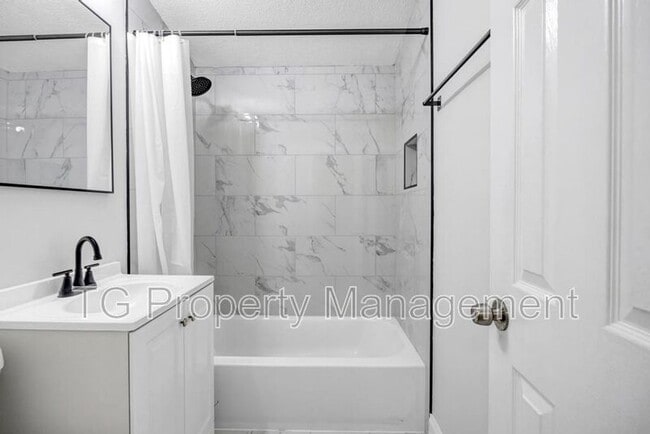 Building Photo - 6855 Hafford Ln