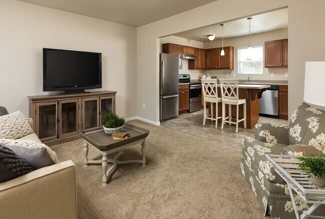 Building Photo - Newer 2000 sq ft 4 bedroom home for Lease