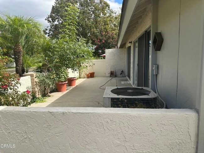 Building Photo - 2251 Portola Ln